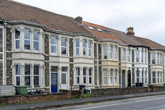 3 Bedroom Terraced House For Sale In Downend Road, Downend, Bristol, Gloucestershire, BS16