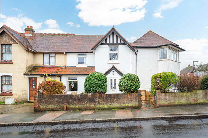 3 Bedroom Terraced House To Rent In Churchfield Road, Walton-On-Thames, KT12