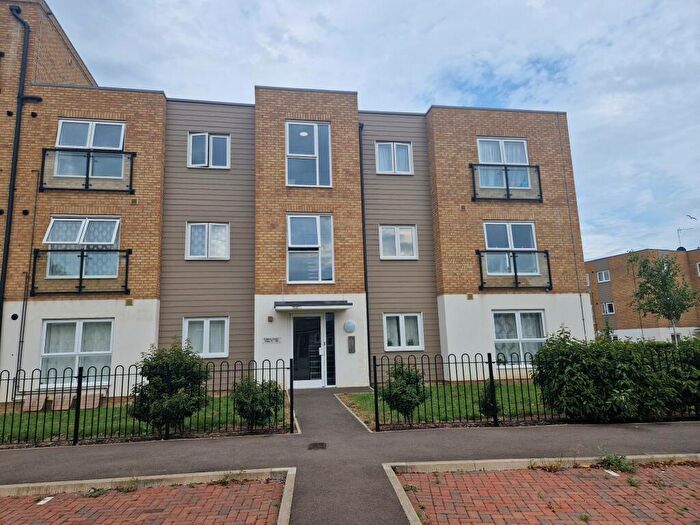 2 Bedroom Apartment To Rent In Fedora Court, Bongrance Wlak, Luton, LU4