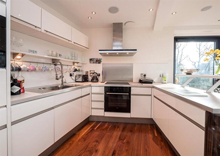 1 Bedroom Flat To Rent In Ravelston Terrace, Edinburgh, EH4