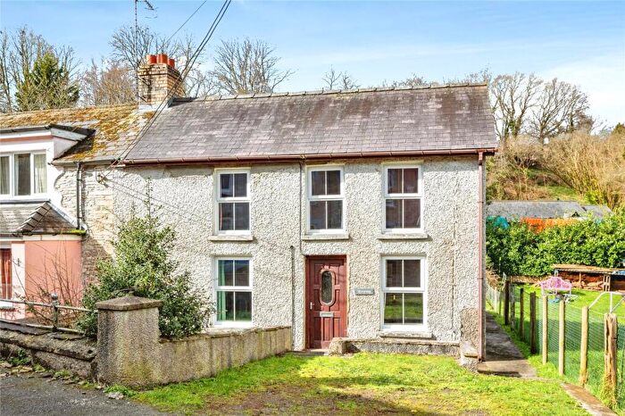 3 Bedroom Semi Detached House For Sale In Quarry Ffinant, Newcastle Emlyn, Carmarthenshire, SA38