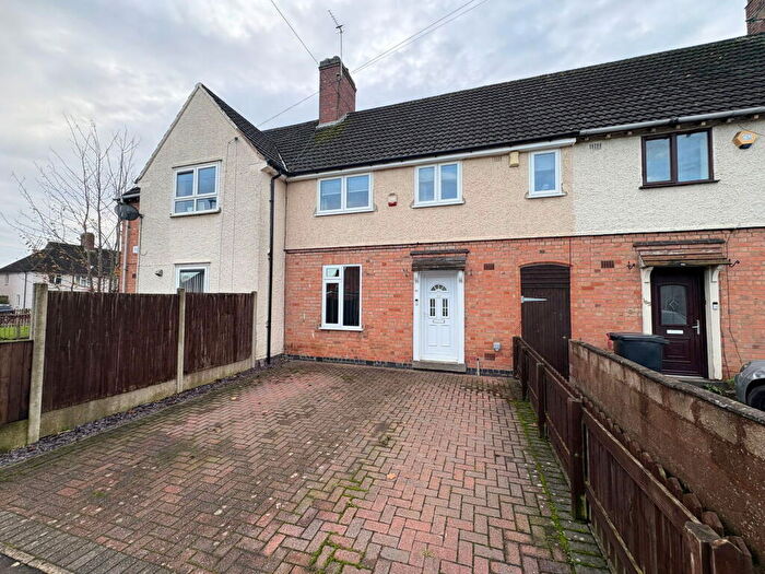 3 Bedroom Town House For Sale In Overpark Avenue, Leicester, LE3