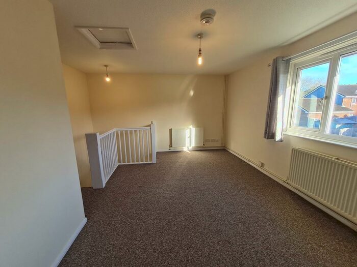 1 Bedroom Apartment To Rent In Kingslea Park, East Cowes, PO32