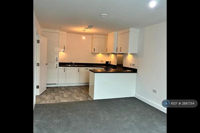 2 Bedroom Flat To Rent In Station Road, Corby, NN17