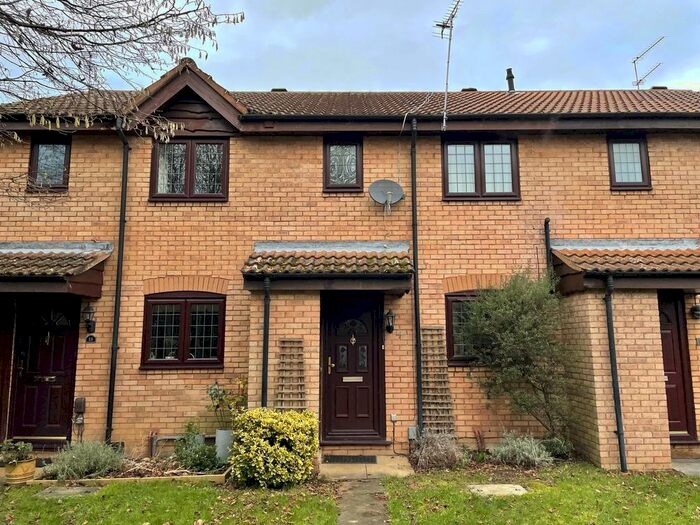 2 Bedroom Property To Rent In Regent Close, St.Albans AL4