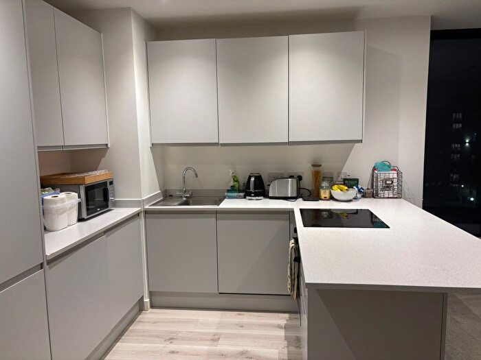 2 Bedroom Flat To Rent In Wharf End, Trafford Park, Manchester, M17