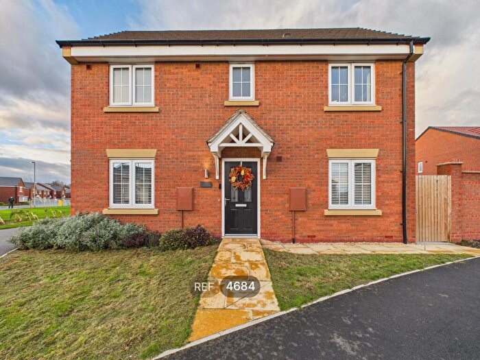 3 Bedroom Detached House To Rent In Rawnsley Drive, Gedling, Nottingham, NG4