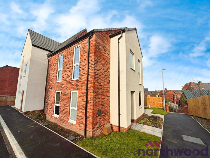 2 Bedroom Mews To Rent In The Wardle - Frank Cliffe Way, Middlewich, CW10