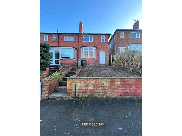 3 Bedroom Semi-Detached House To Rent In Glencroft Road, Solihull, B92