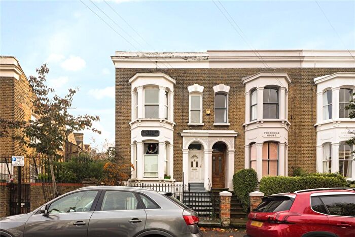 2 Bedroom Flat For Sale In Rushmore Road, Lower Clapton, London, E5