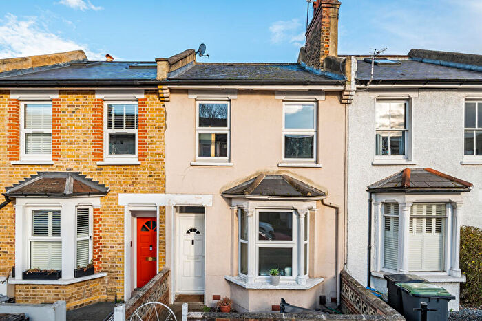 3 Bedroom Terraced House For Sale In Leahurst Road, Hither Green, SE13