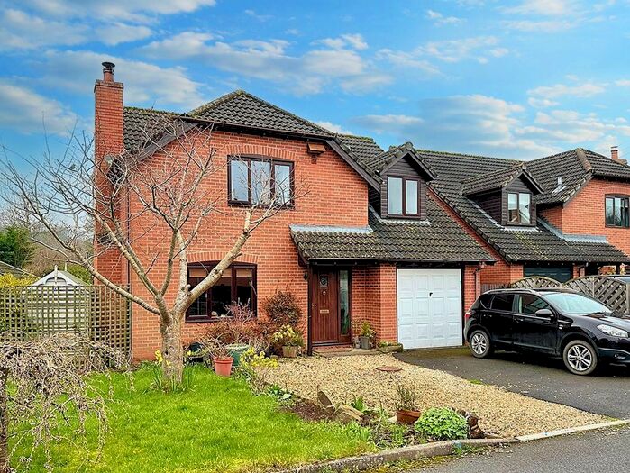 4 Bedroom Detached House For Sale In Princes Orchard, Peterchurch, Hereford, HR2