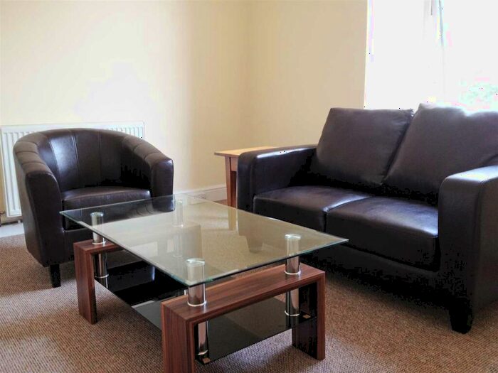 1 Bedroom Apartment To Rent In Houndiscombe Road, Plymouth, PL4