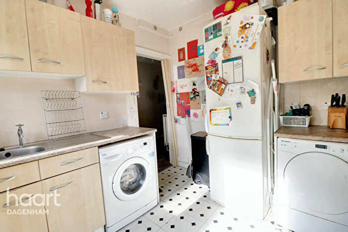 2 Bedroom End Of Terrace House For Sale In Babington Road, Dagenham, RM8