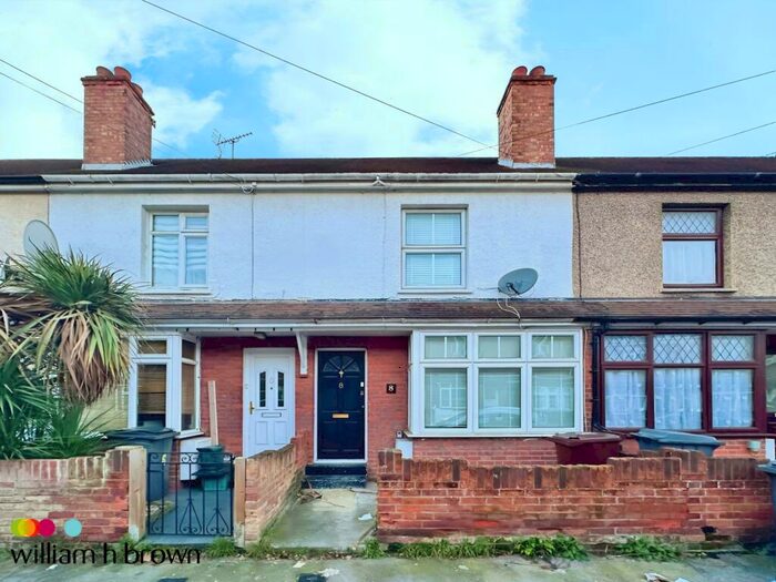 3 Bedroom House To Rent In Victoria Crescent, Chelmsford, CM1