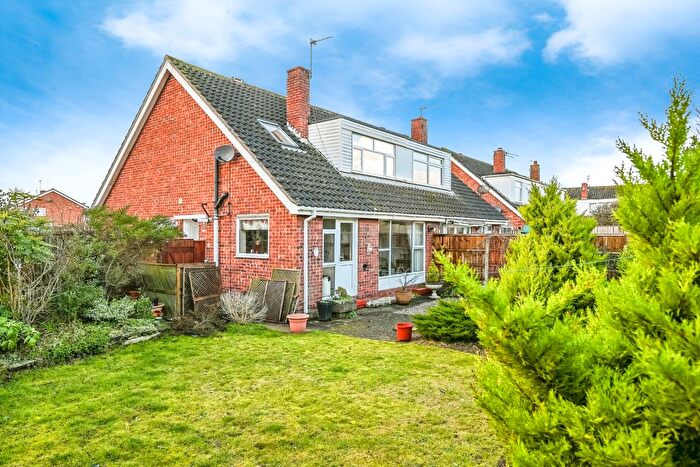 3 Bedroom Bungalow For Sale In Wicks Crescent, Formby, Liverpool, Merseyside, L37