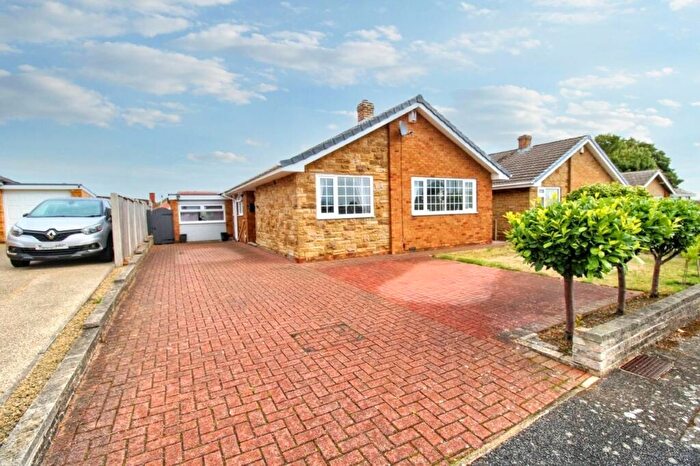3 Bedroom Bungalow For Sale In St. Owens Drive, Pogmoor, Barnsley, S75