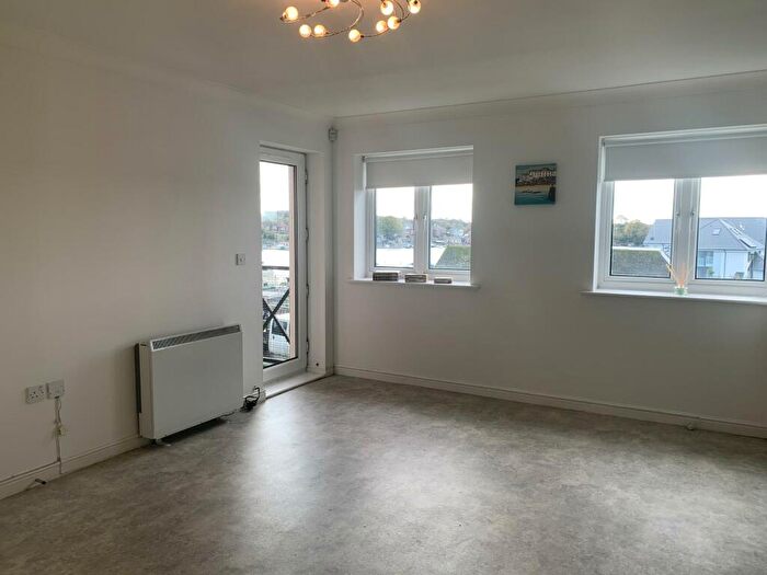 2 Bedroom Flat To Rent In Riverview, St Denys, SO17