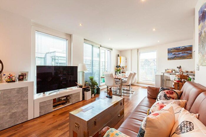 1 Bedroom Flat To Rent In Brewery Square, Clerkenwell, London, EC1V