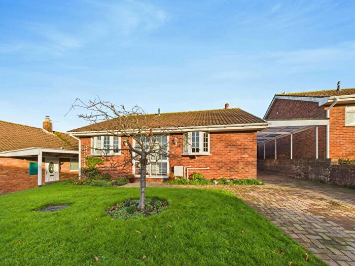 3 Bedroom Detached Bungalow For Sale In Elmvale Drive, Hutton, Weston-Super-Mare, BS24