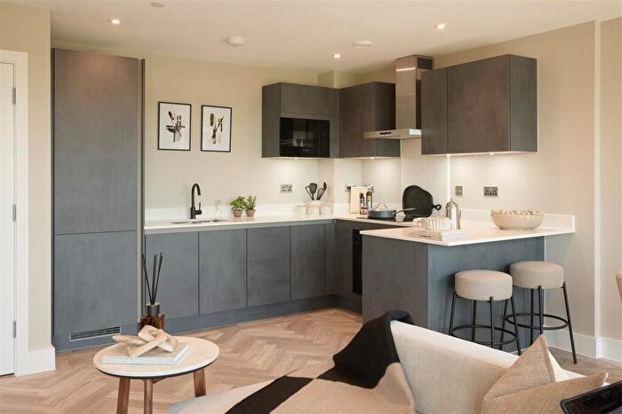 1 Bedroom Apartment For Sale In Flat Munro Court, One One Six Cockfosters, EN4