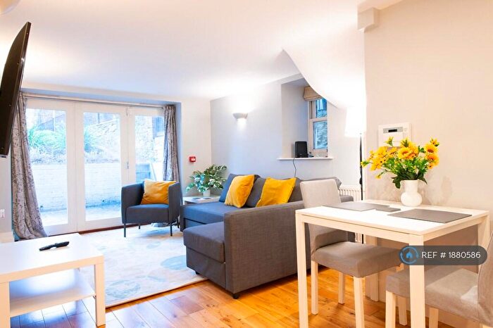 3 Bedroom Flat To Rent In Queens Avenue, Bristol, BS8