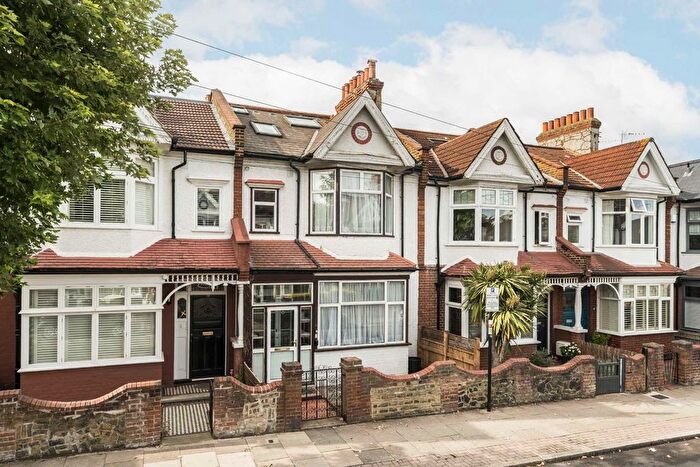 5 Bedroom Terraced House For Sale In Avoca Road, Tooting, SW17