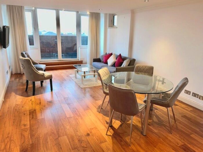 2 Bedroom Apartment To Rent In St Johns Wood Road, St Johns Wood, London, NW8