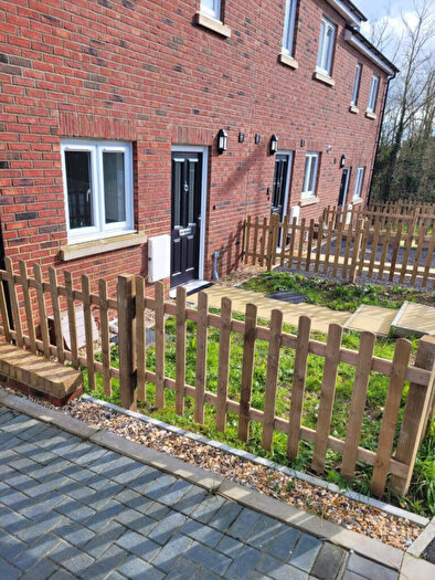 3 Bedroom End Of Terrace House To Rent In Horsebridge Hill, Newport, Isle Of Wight, PO30
