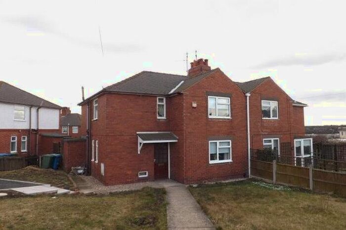 3 Bedroom Semi-Detached House To Rent In Forest Town, Mansfield, NG19