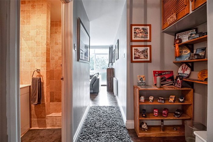 1 Bedroom Flat For Sale In Cressex Road, High Wycombe, Buckinghamshire, HP12