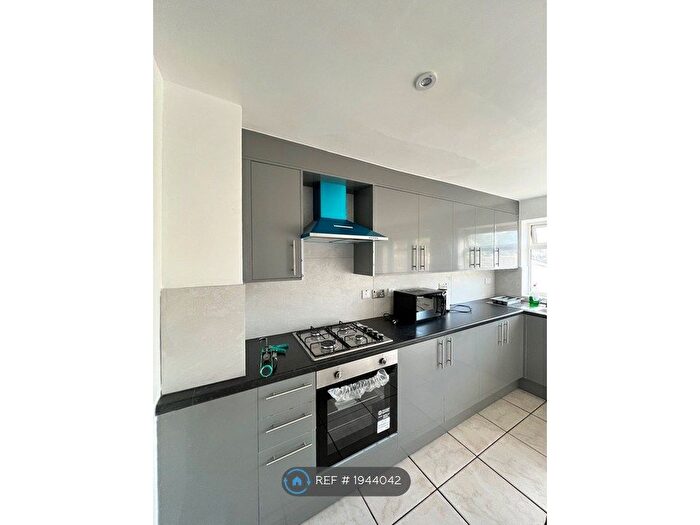 3 Bedroom Terraced House To Rent In Shirley Grove, London, N9