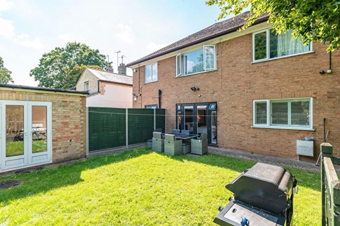 7 Bedroom Detached House For Sale In Broadway, Peterborough, PE1