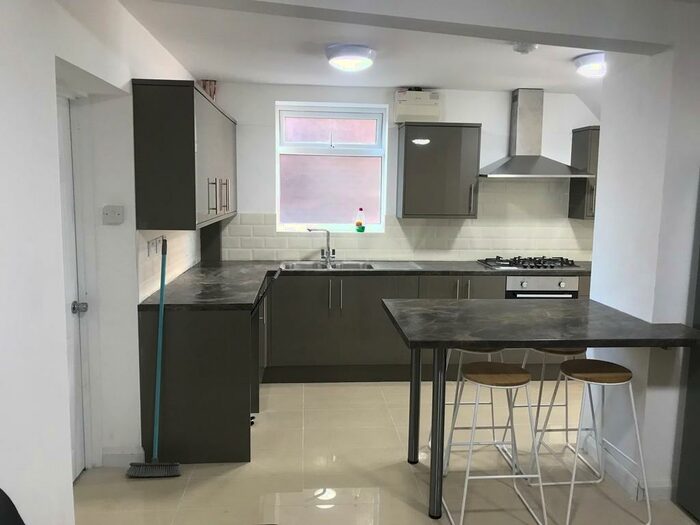 6 Bedroom Terraced House To Rent In Prior Deram Walk, Cannon Park, CV4