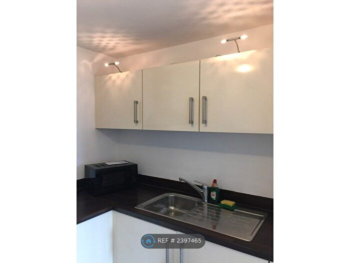 1 Bedroom Flat To Rent In Century Wharf, Cardiff, CF10