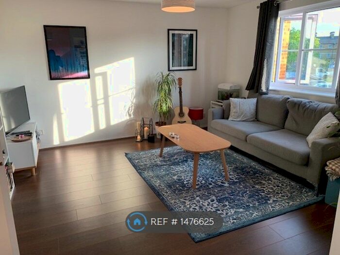 2 Bedroom Flat To Rent In John Williams Close, London, SE14
