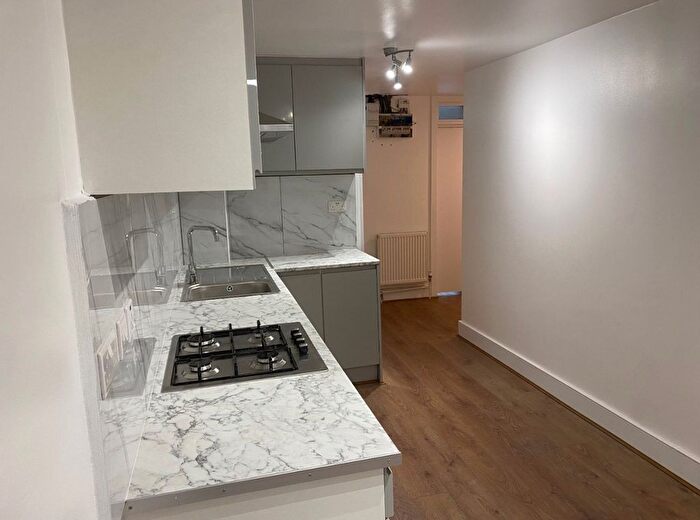 1 Bedroom Studio To Rent In Richmond Road, London, E8
