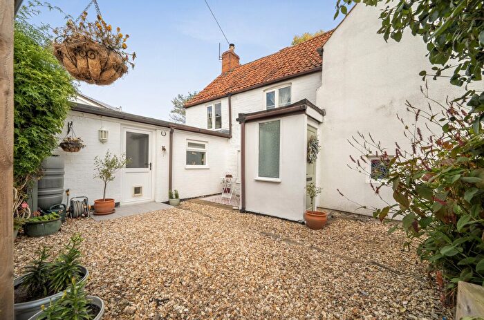 2 Bedroom End Of Terrace House For Sale In Middle Street, Puriton, Bridgwater, Somerset, TA7