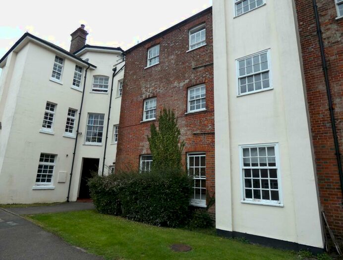 2 Bedroom Flat To Rent In Bell House, Headley Close, Alresford, Hampshire, SO24