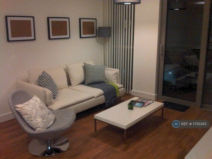 2 Bedroom Flat To Rent In Venice Corte, London, SE13