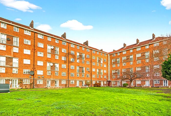 2 Bedroom Flat For Sale In Baron Court, London Road, Mitcham, Surrey, CR4
