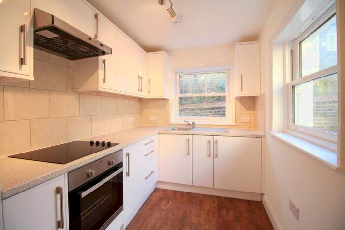1 Bedroom Flat To Rent In York Way, Caledonian Road, London, N7