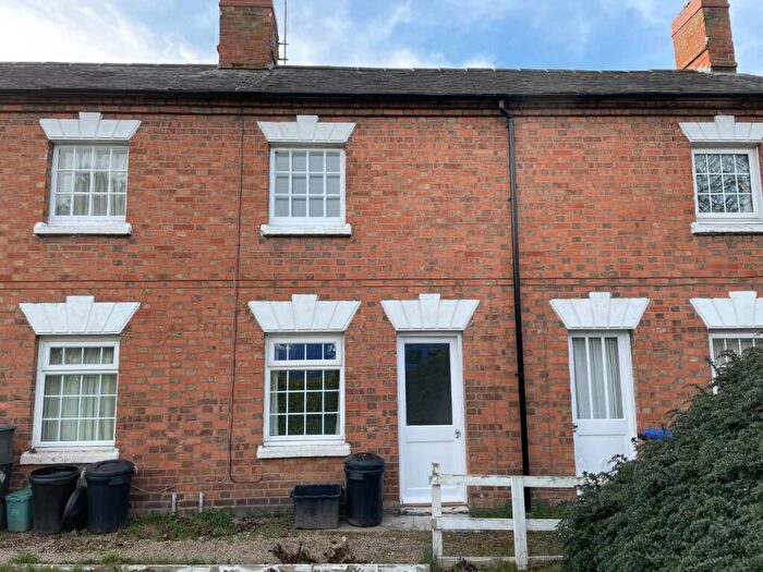 2 Bedroom Terraced House To Rent In Shipston Road, Stratford-upon-Avon, CV37