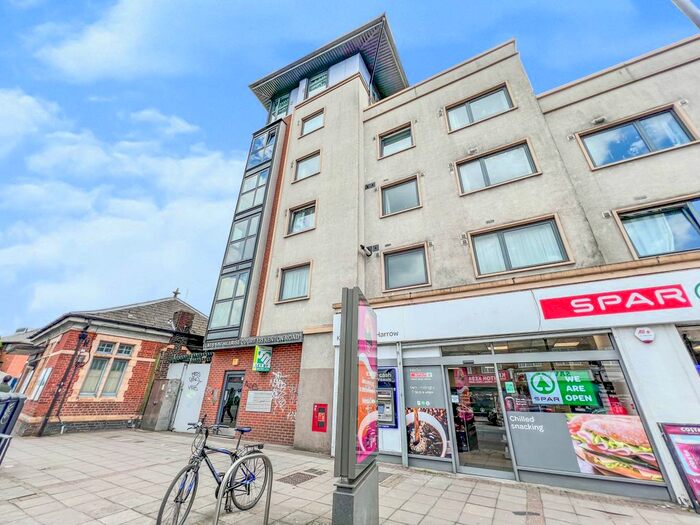 2 Bedroom Flat To Rent In Kenton Road, Harrow, Greater London, HA3