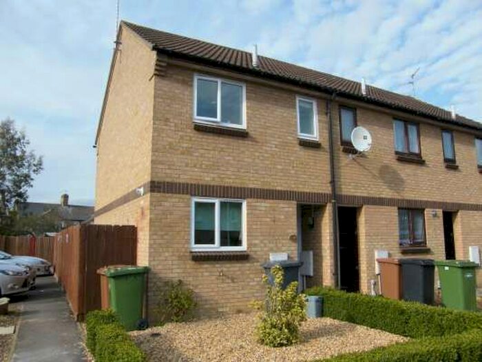 2 Bedroom End Of Terrace House To Rent In Brancepeth Place, Woodston, Peterborough, PE2