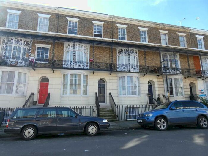 2 Bedroom Apartment To Rent In Augusta Road, Ramsgate, CT11