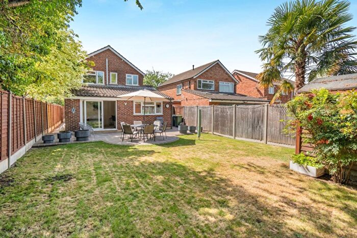 4 Bedroom Detached House For Sale In Trinity Close, Stanwell, TW19