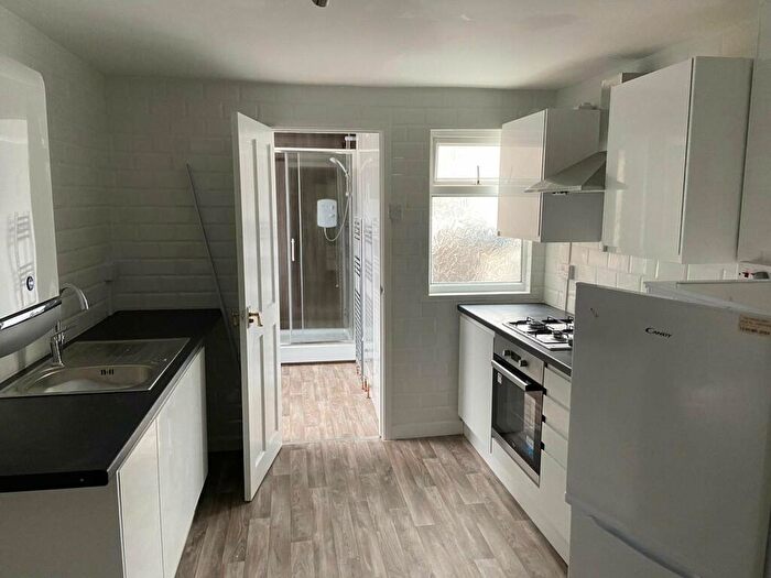 2 Bedroom Flat To Rent In Duke Street, City Centre, Swansea, SA1