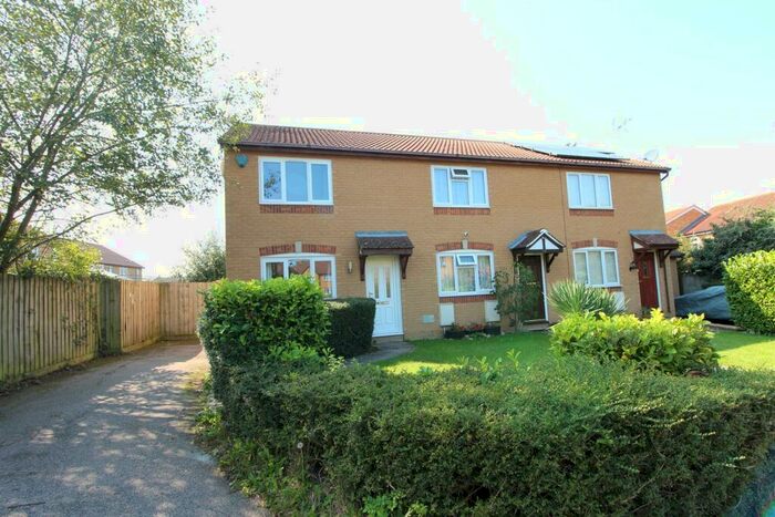 2 Bedroom End Of Terrace House To Rent In Bantock Close, Browns Wood, Milton Keynes, Bucks, MK7