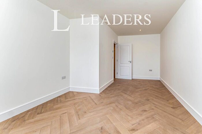 2 Bedroom Apartment To Rent In High Street, CR0
